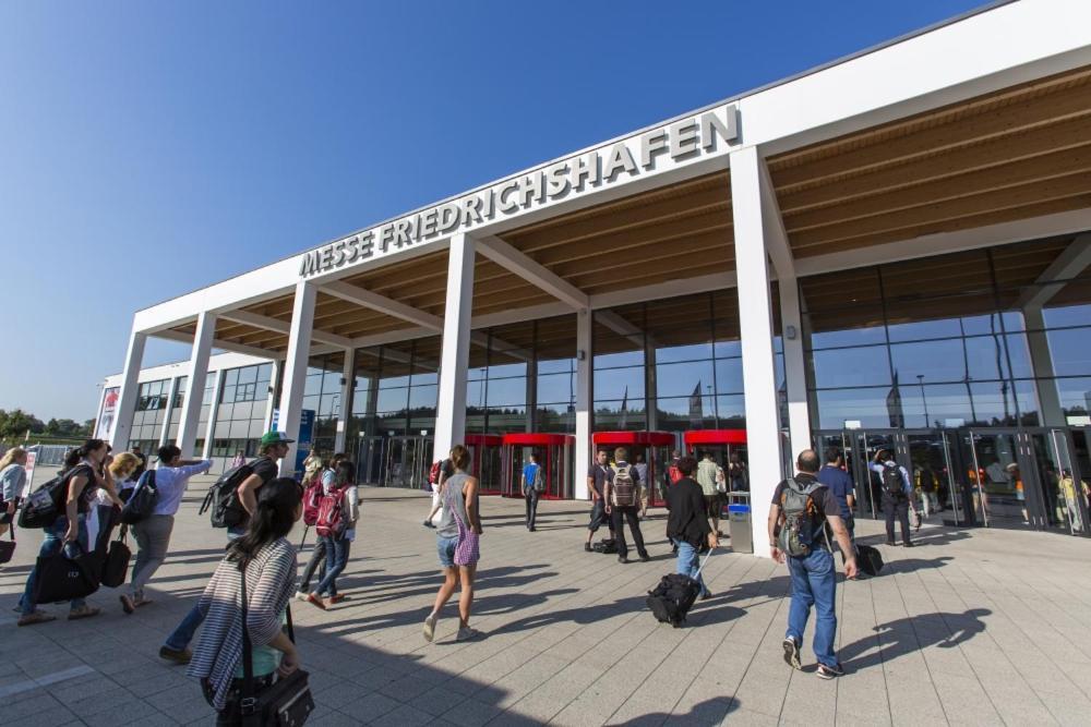 Moderne Einliegerwohnung Amara - Friedrichshafen Am Bodensee ภายนอก รูปภาพ